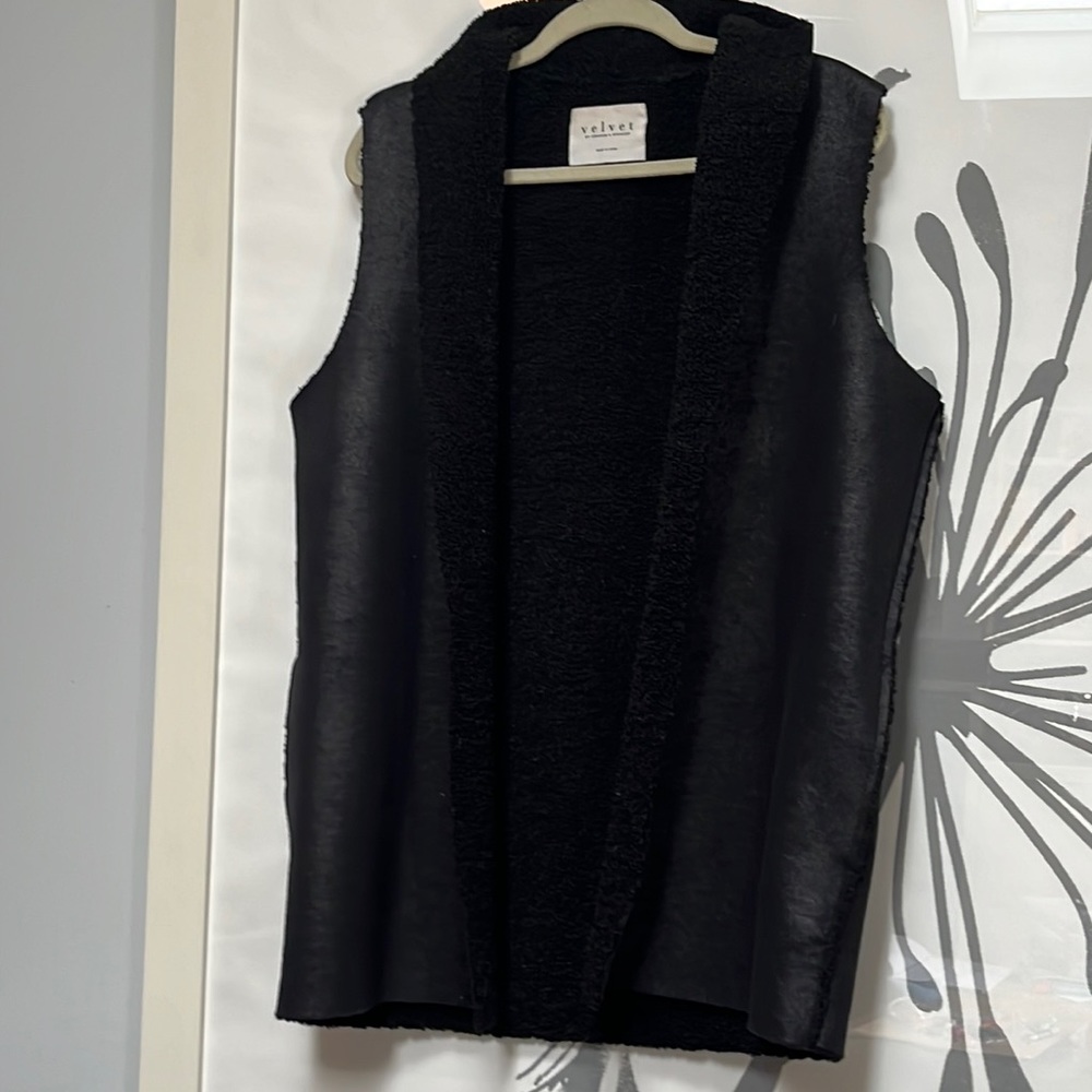 Velvet by Graham & Spencer faux suede and “Teddy bear” lined vest size M